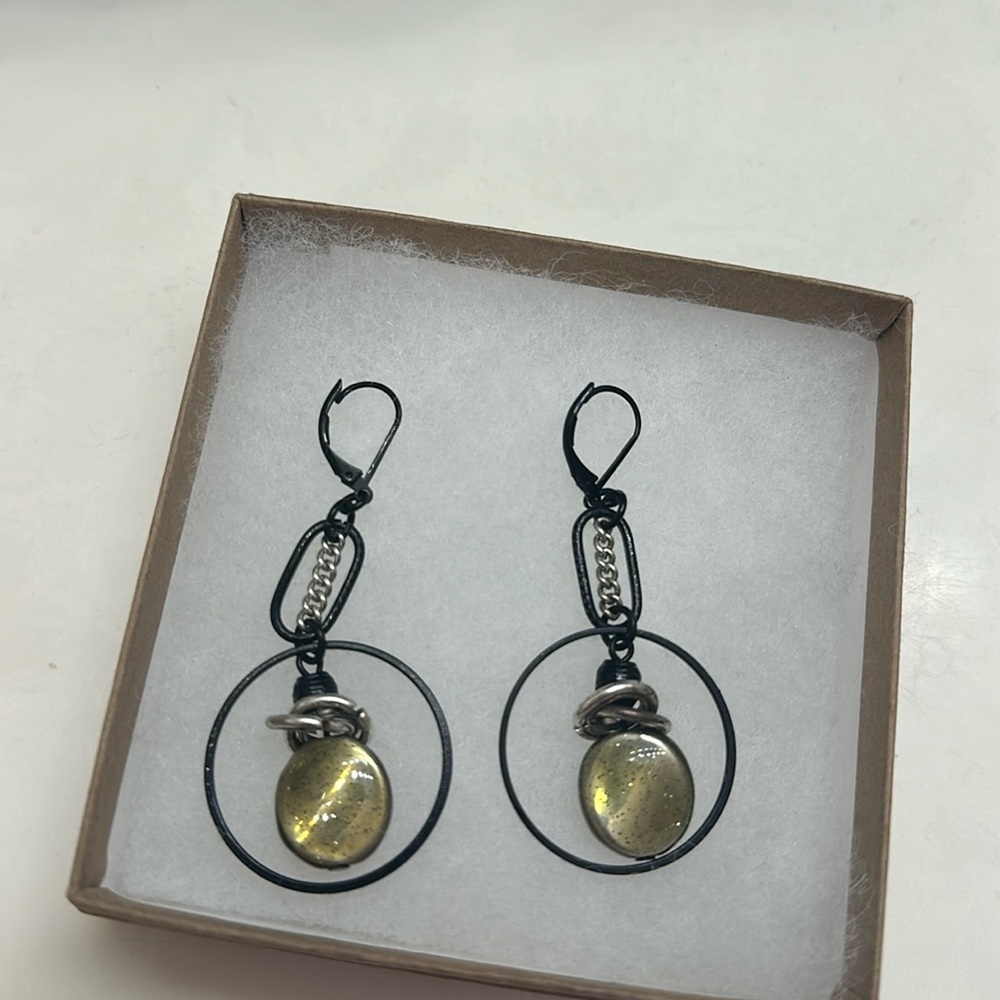 Metallic and gold very lightweight dangle earrings